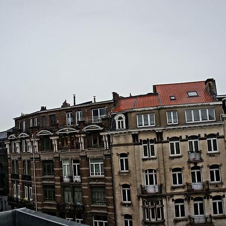 Es Hostel Saint-Gilles エクステリア 写真