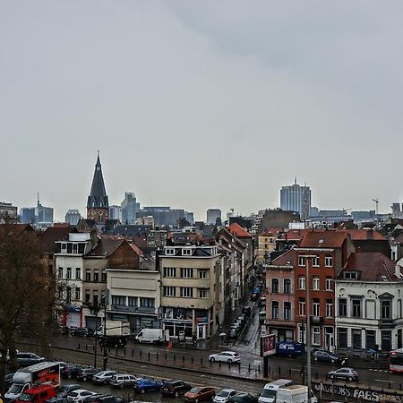 Es Hostel Saint-Gilles エクステリア 写真